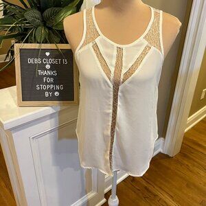 ASTR Women’s Tank Shirt Shell Camisole Size Small Lace Inserts Ivory Feminine